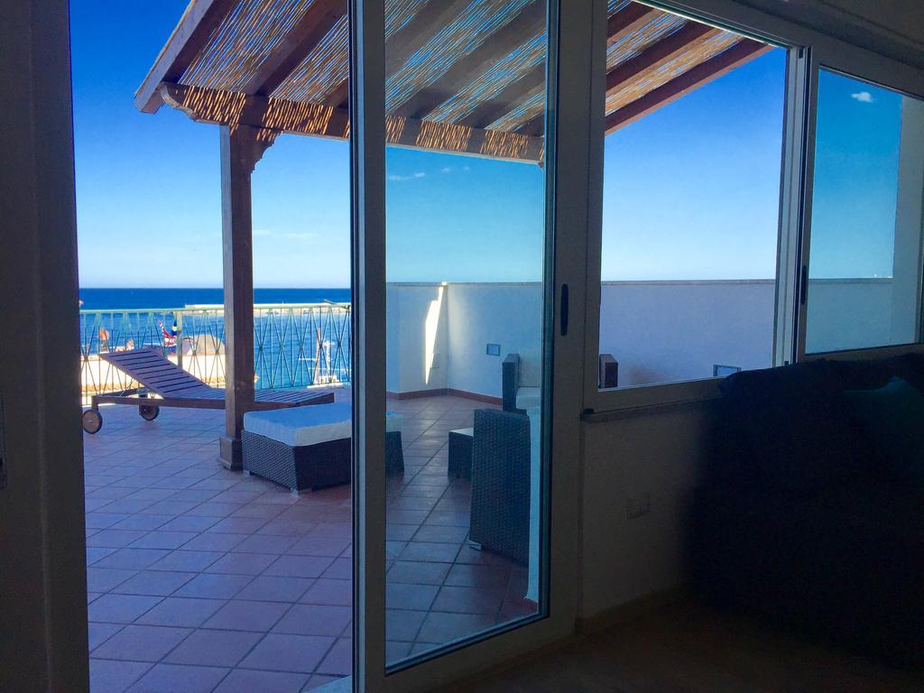 Solarium Achilles Daire Giardini Naxos Dış mekan fotoğraf